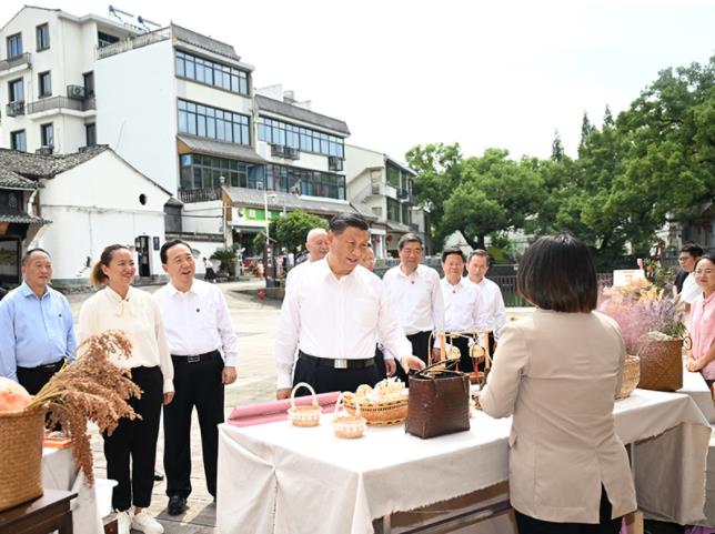 習近平在浙江考察時強調 始終干在實處走在前列勇立潮頭 奮力譜寫中國式現(xiàn)代化浙江新篇章 返京途中在山東棗莊考察