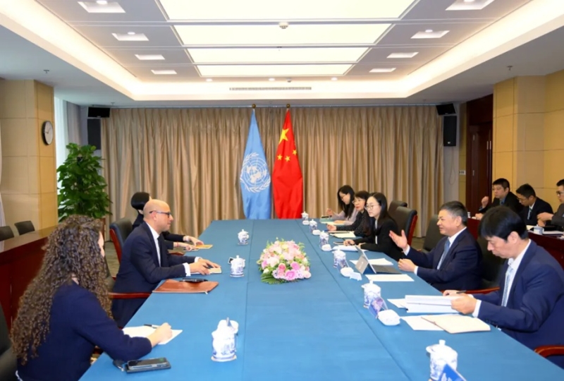 生態(tài)環(huán)境部部長(zhǎng)黃潤(rùn)秋會(huì)見《聯(lián)合國(guó)氣候變化框架公約》秘書處執(zhí)行秘書 西蒙·斯蒂爾